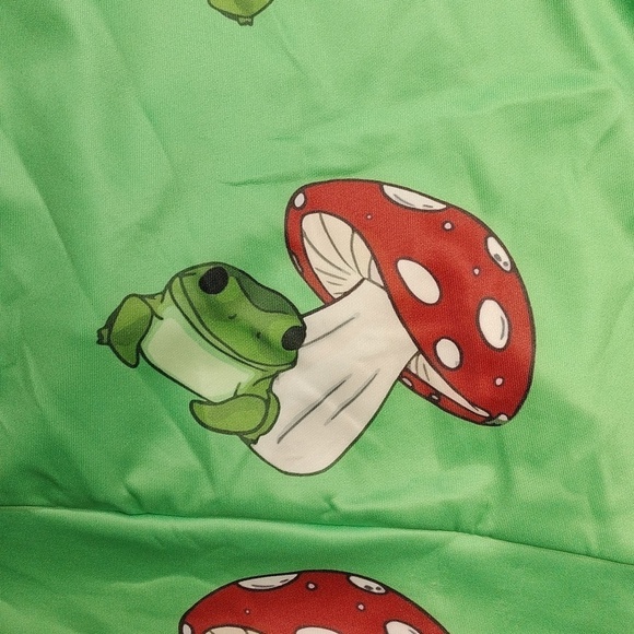 Frog and mushroom women's hoodie size 3X - Picture 8 of 10
